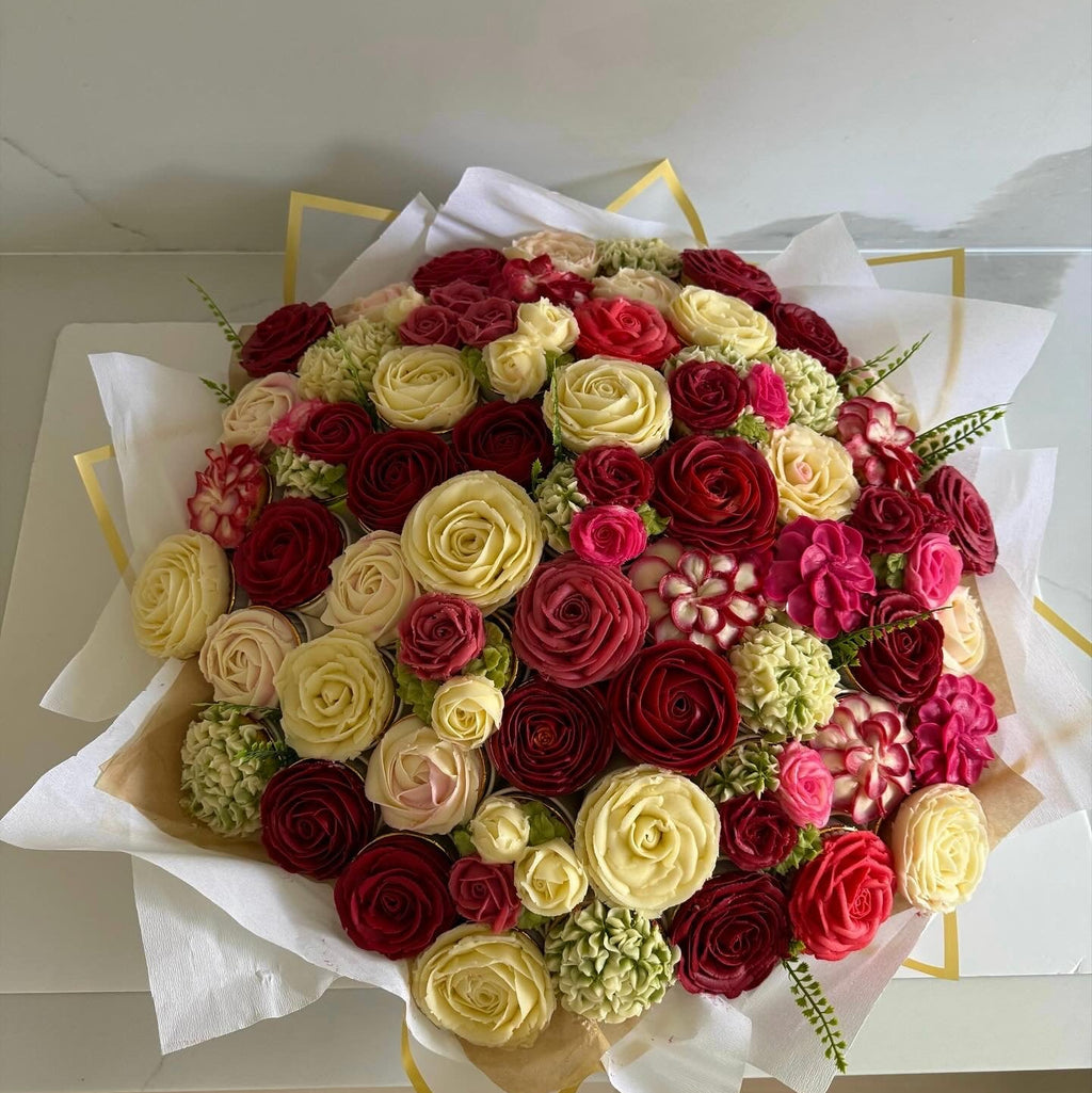 Customized Floral Bouquet (LARGE)