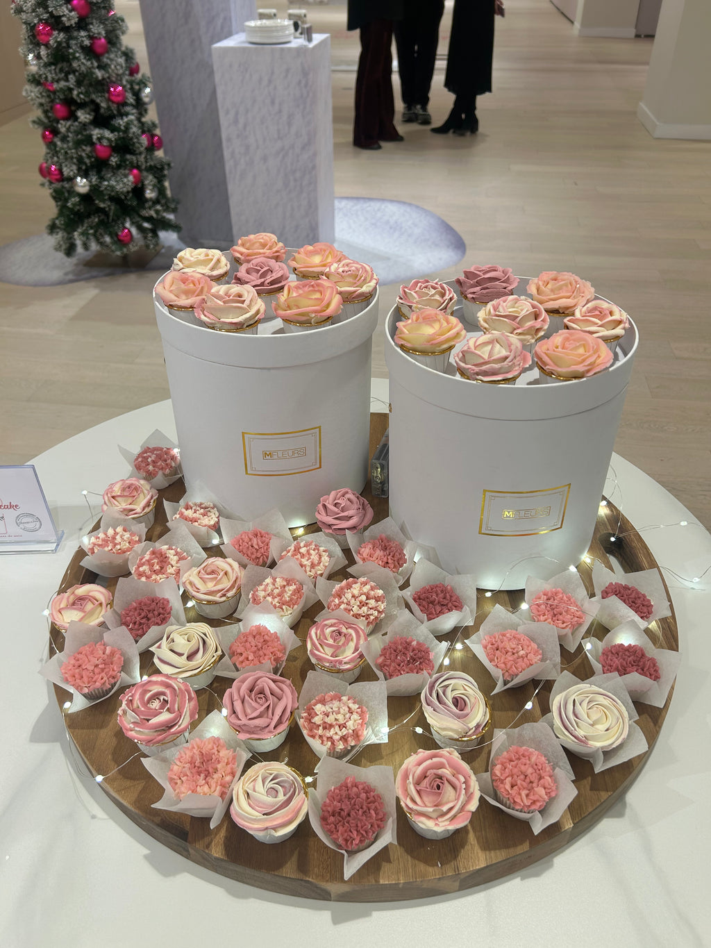 Coffret cadeau 7 cupcakes aux fleurs