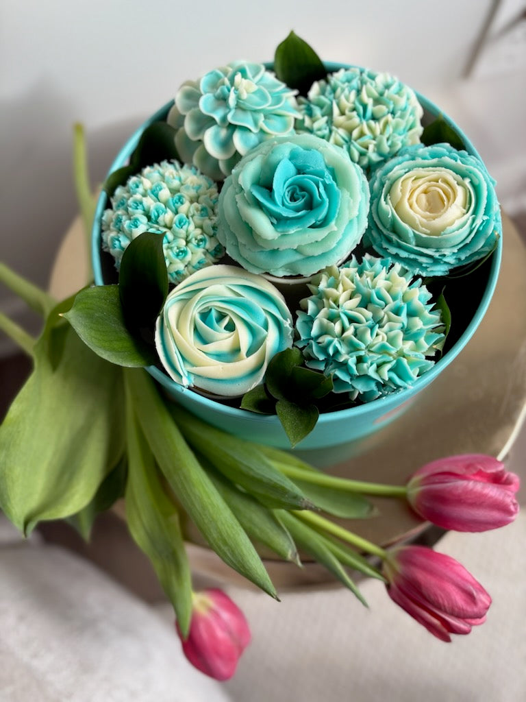 Coffret cadeau 7 cupcakes aux fleurs