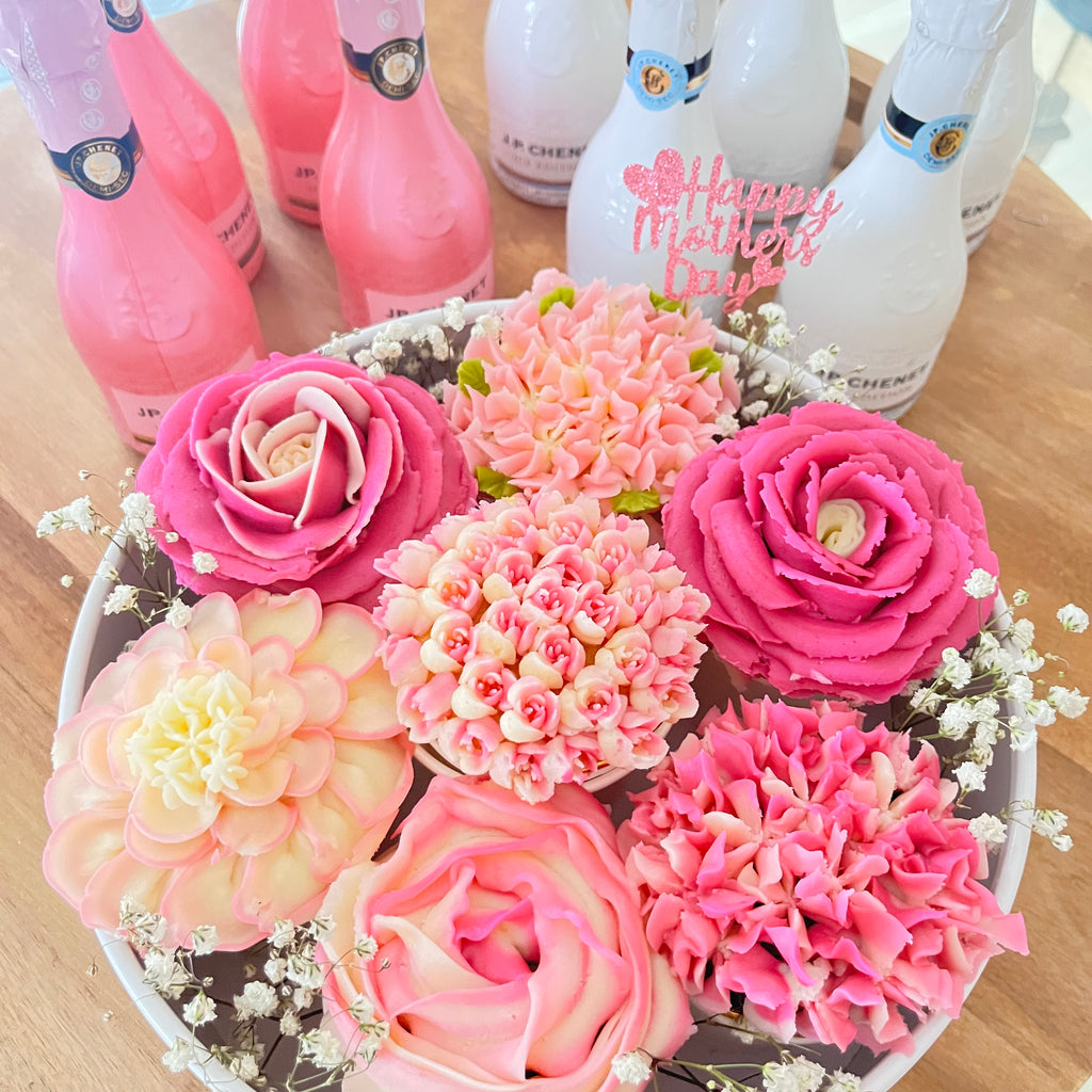 Coffret cadeau 7 cupcakes aux fleurs