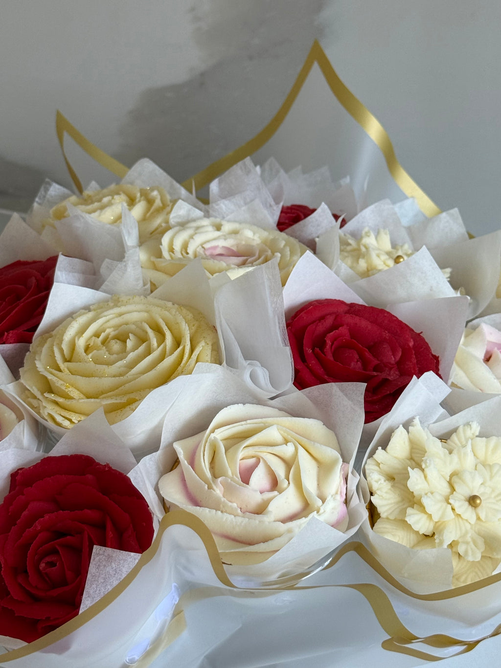 Customized Floral Bouquet (LARGE)